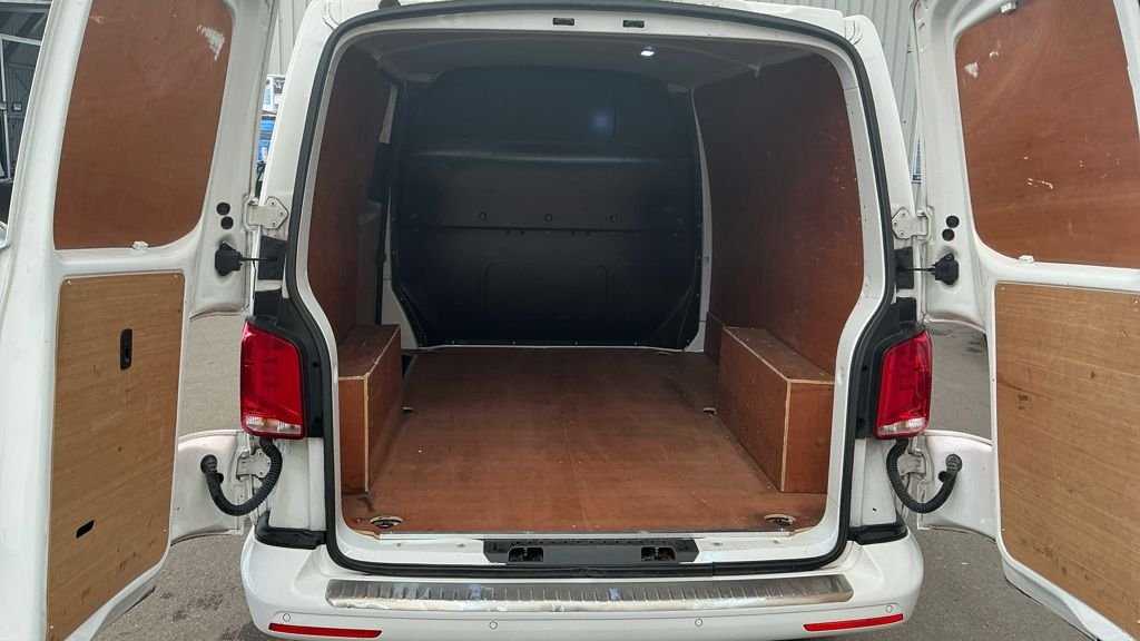 Used Volkswagen Transporter 2020 for sale - 78083136: Photo 9
