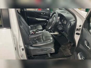 Used Nissan Navara 2019 for sale - 79427649: Photo