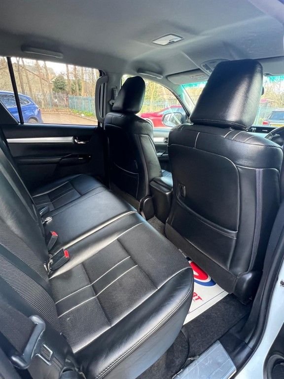 Used Toyota Hilux 2017 for sale - 74467764: Photo 17