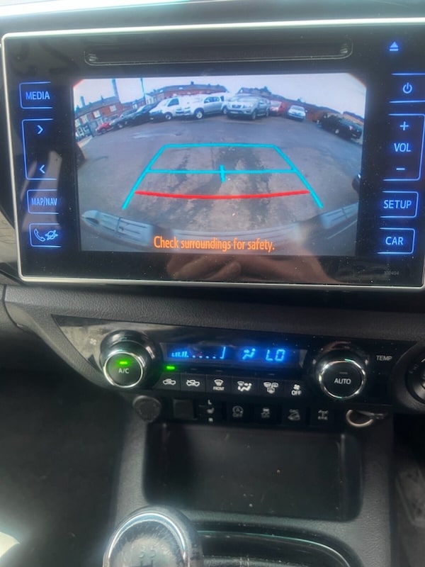 Used Toyota Hilux 2019 for sale - 74467785: Photo 15