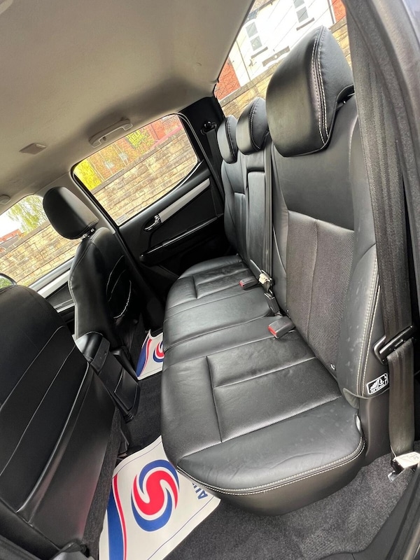 Used Isuzu D-Max 2019 for sale - 74467762: Photo 11