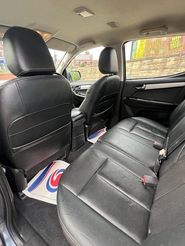Used Isuzu D-Max 2019 for sale - 74467762: Photo 12