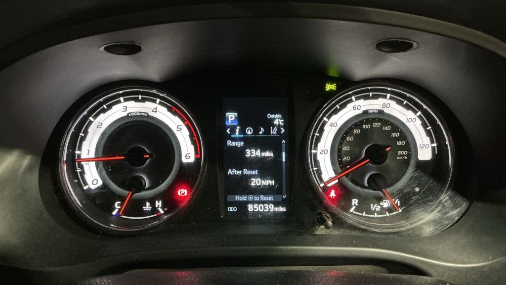 Used Toyota Hilux 2019 for sale - 77232049: Photo 10