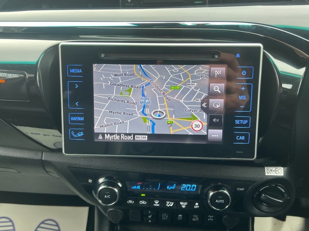 Used Toyota Hilux 2019 for sale - 77232049: Photo 15