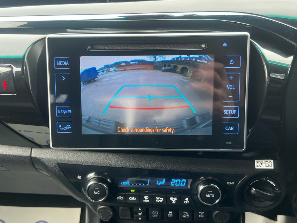 Used Toyota Hilux 2019 for sale - 77232049: Photo 16