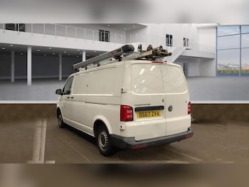 Used Volkswagen Transporter 2017 for sale - 75590613: Photo