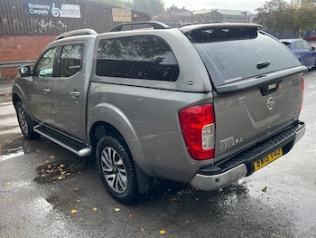 Nissan - Navara