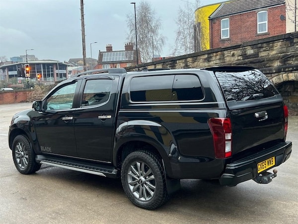 Used Isuzu D-Max 2019 for sale - 74467759: Photo 2