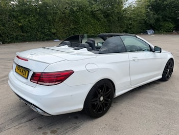 Used Mercedes-Benz E Class 2014 for sale - 79643471: Photo