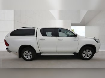 Used Toyota Hilux 2016 for sale - 78996221: Photo