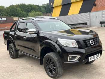 Used Nissan Navara 2017 for sale - 74752617: Photo