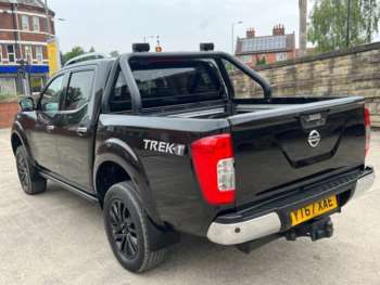 Used Nissan Navara 2017 for sale - 74752617: Photo