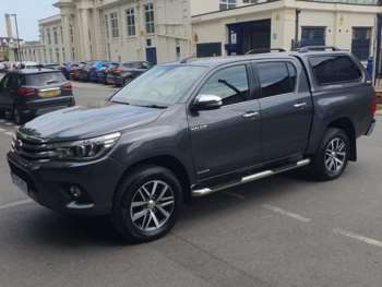 Used Toyota Hilux 2017 for sale - 74942486: Photo
