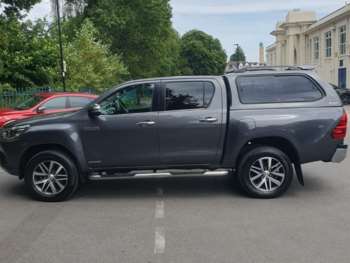 Used Toyota Hilux 2017 for sale - 74942486: Photo