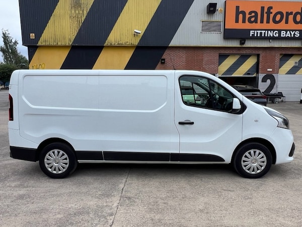 Used Nissan NV300 2018 for sale - 75110875: Photo 5