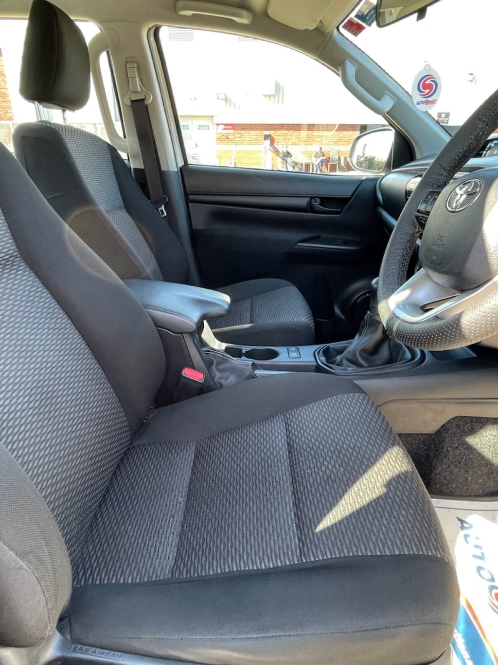 Used Toyota Hilux 2018 for sale - 77879650: Photo 10