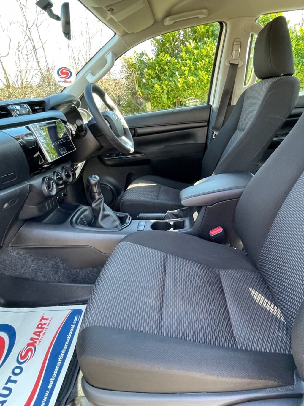 Used Toyota Hilux 2018 for sale - 77879650: Photo 9