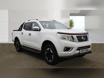 Used Nissan Navara 2017 for sale - 79254349: Photo