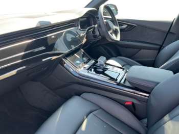 Used Audi Q8 2025 for sale - 75026161: Photo