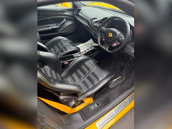 Used Ferrari 488 2016 for sale - 79449223: Photo