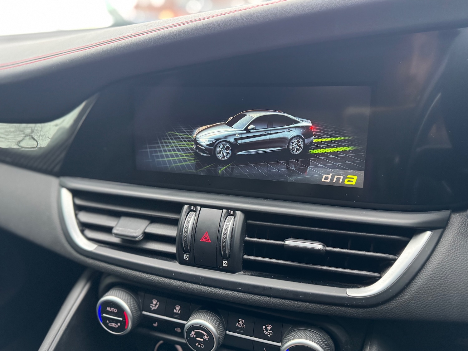 Used Alfa Romeo Giulia 2020 for sale - 76736600: Photo 15