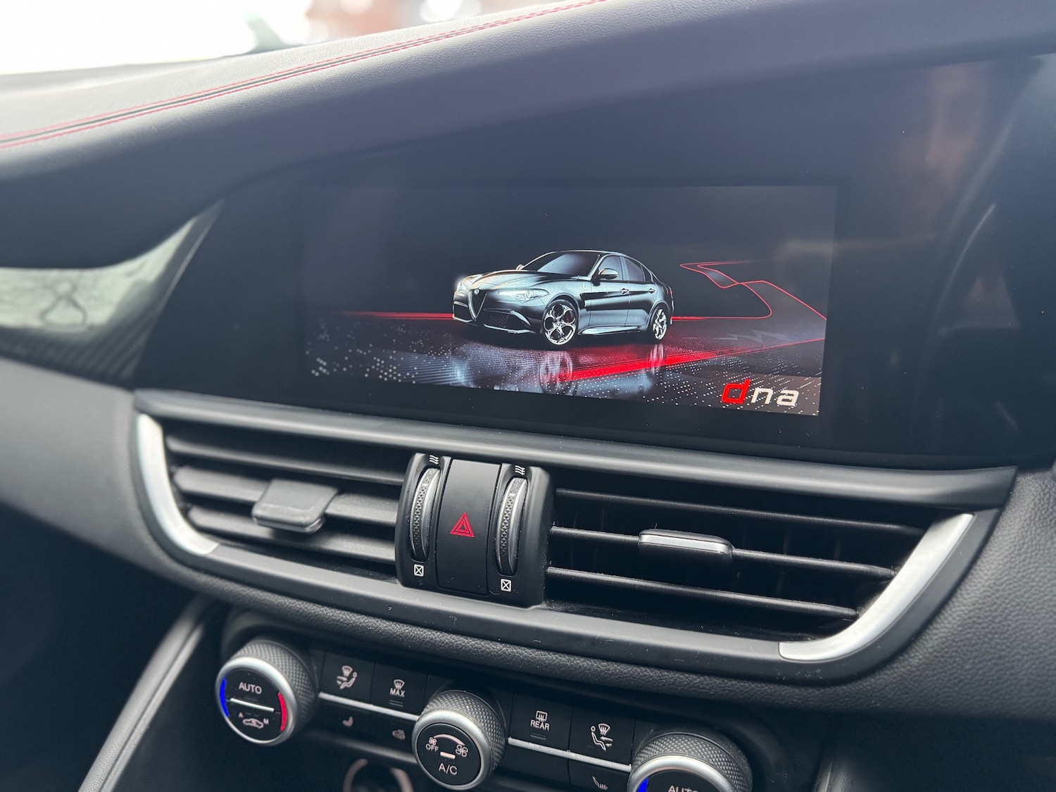 Used Alfa Romeo Giulia 2020 for sale - 76736600: Photo 17