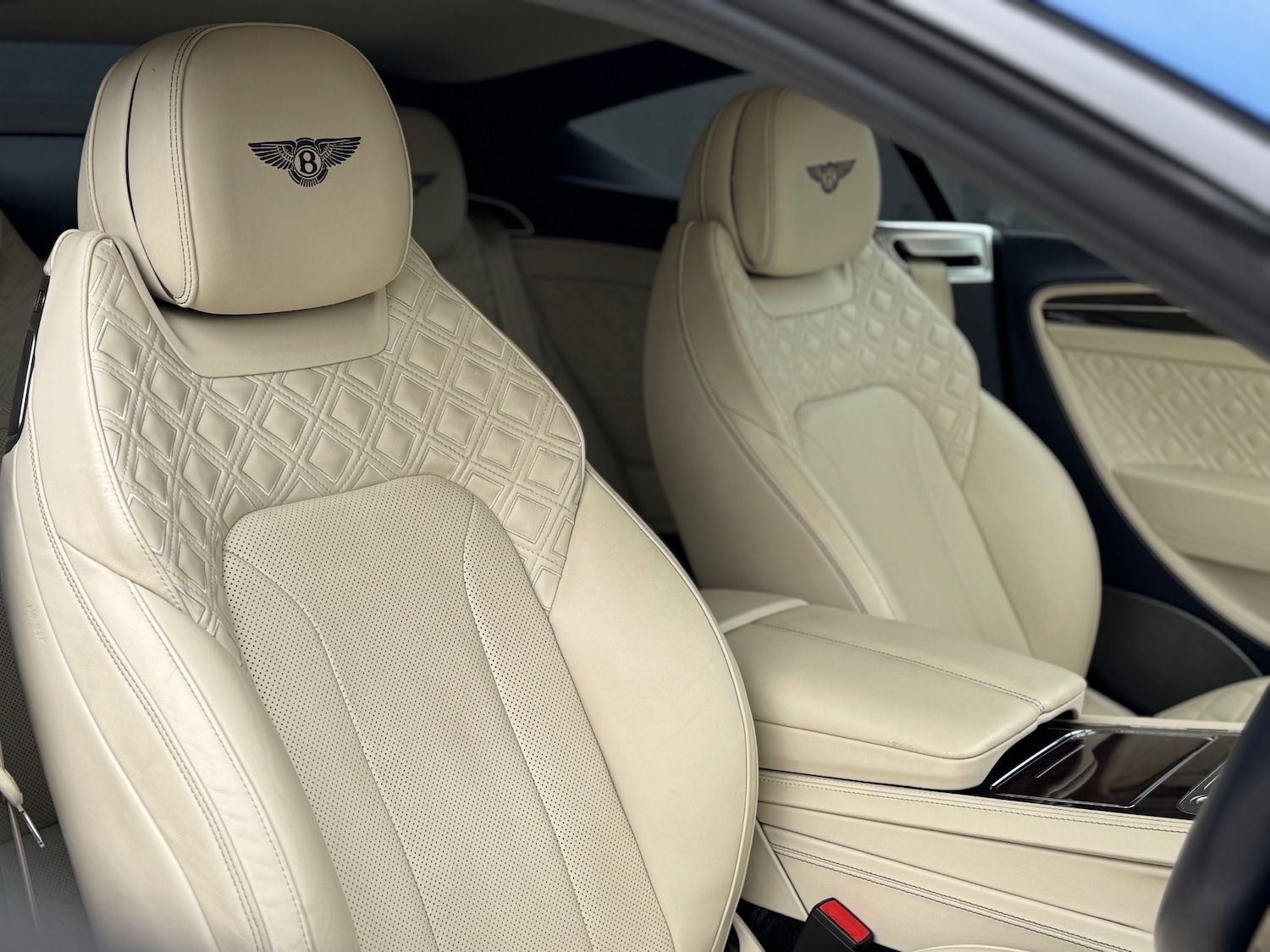 Used Bentley Continental 2018 for sale - 76612228: Photo 10