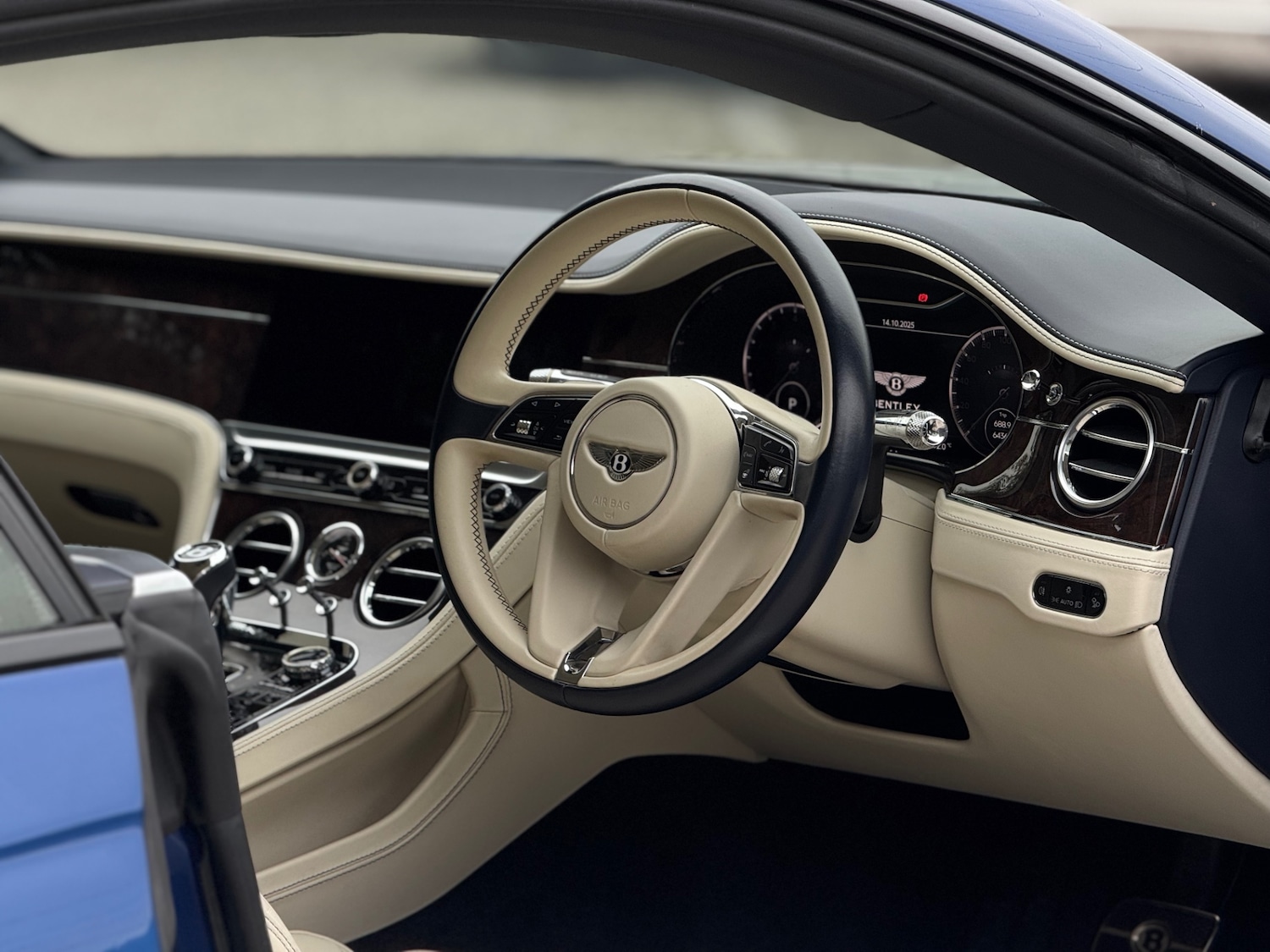 Used Bentley Continental 2018 for sale - 76612228: Photo 8