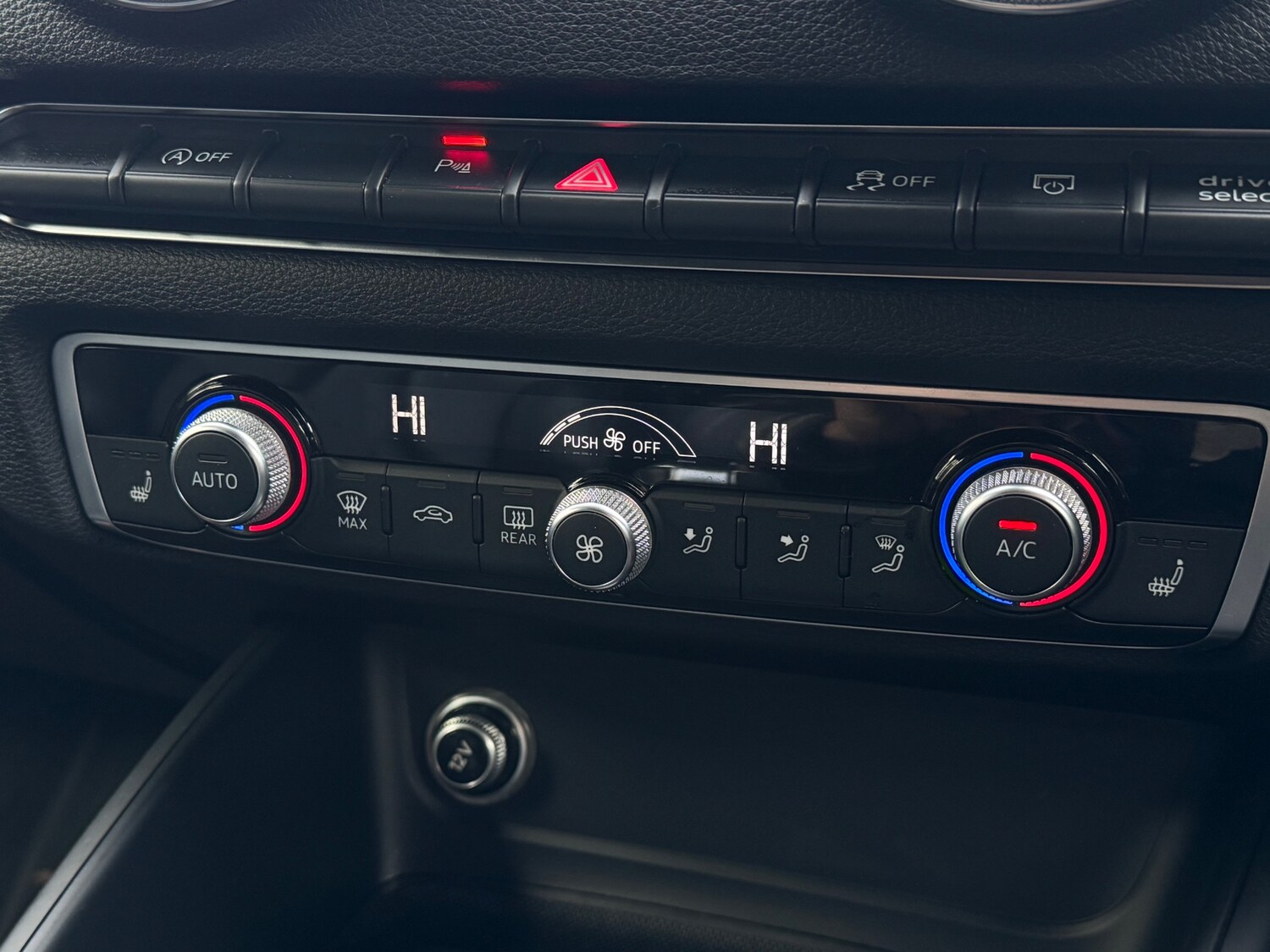 Used Audi RS3 2018 for sale - 76613530: Photo 23