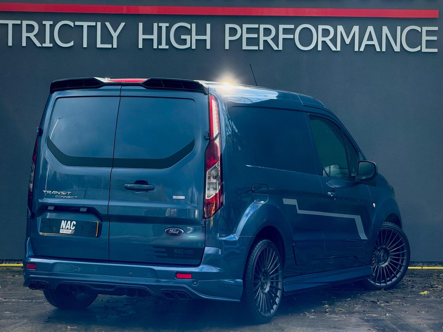 Used Ford Transit Connect 2018 for sale - 76349233: Photo 9