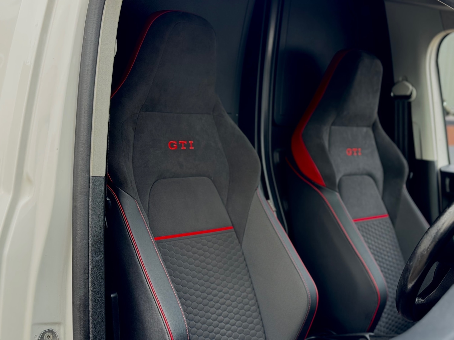 Used Volkswagen Caddy 2019 for sale - 76613536: Photo 2