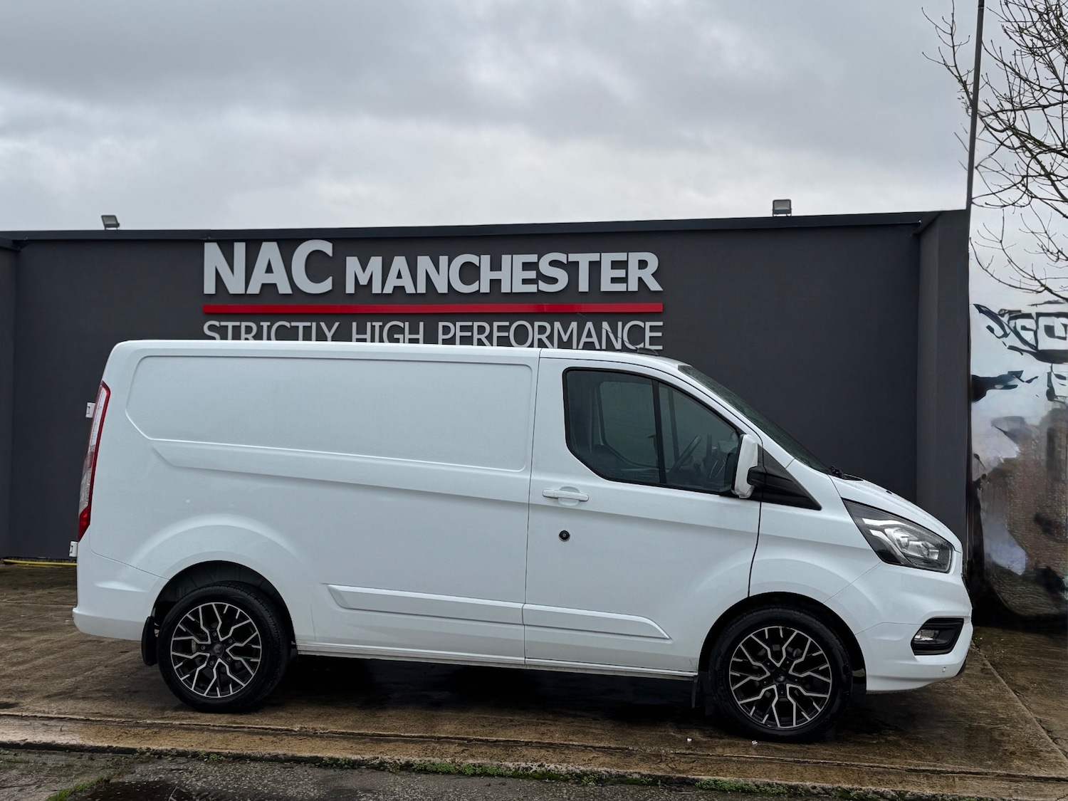Used Ford Transit Custom 2022 for sale - 76808074: Photo 2