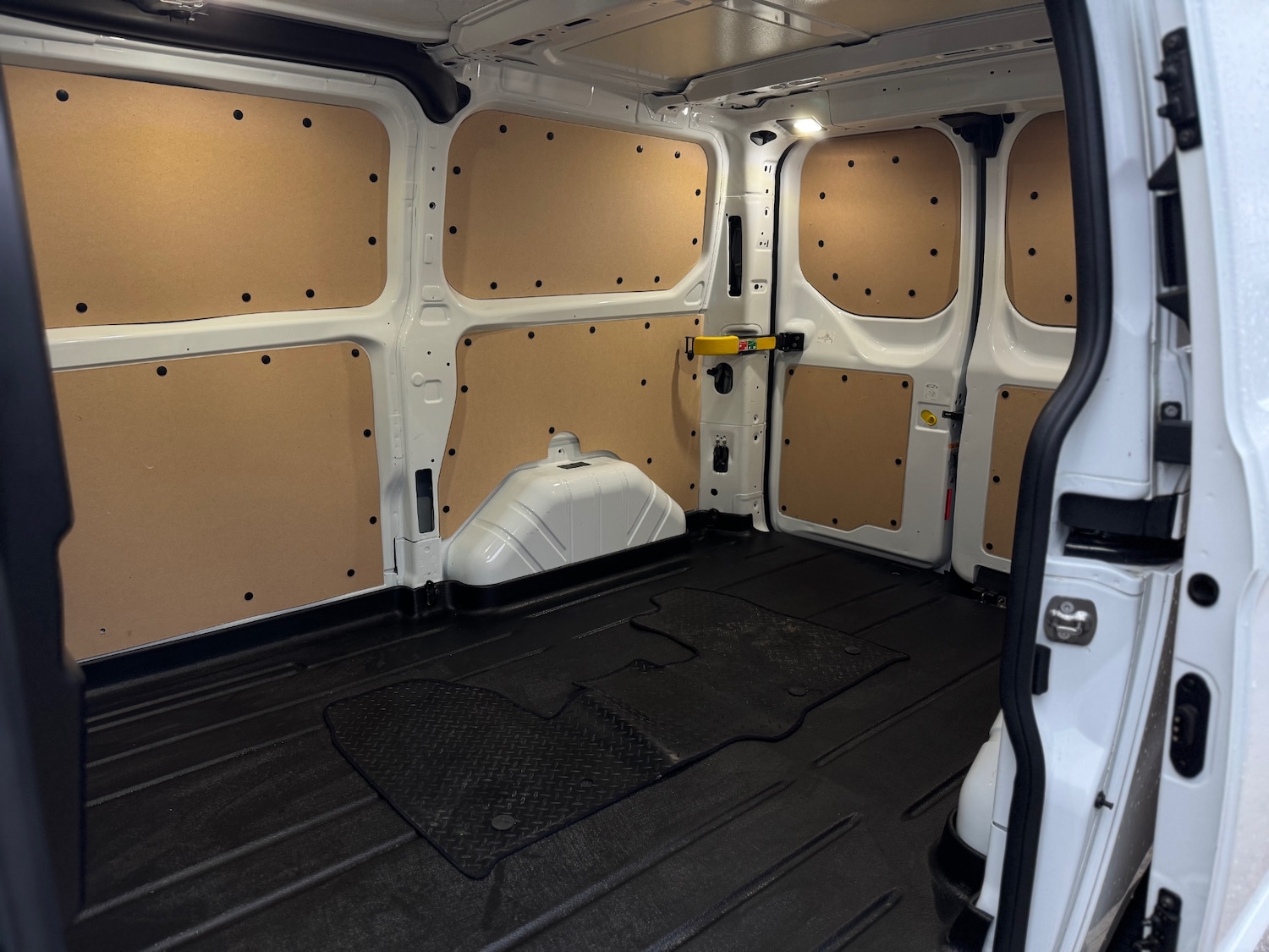 Used Ford Transit Custom 2022 for sale - 76808074: Photo 8