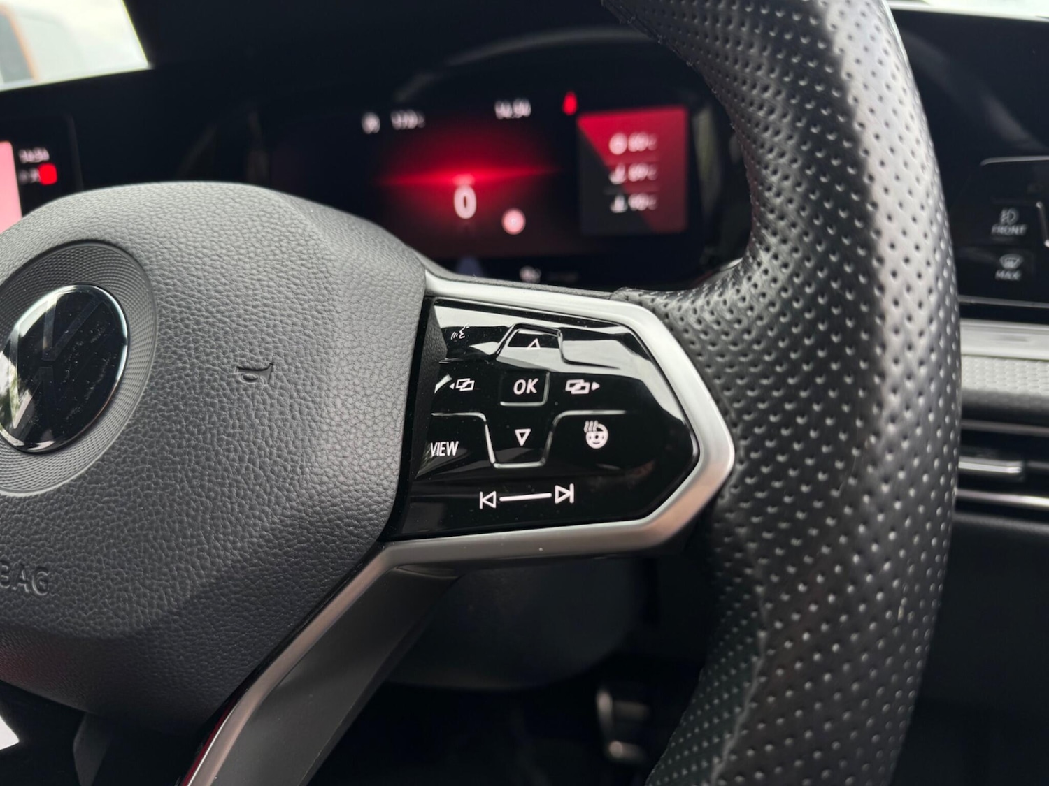 Used Volkswagen Golf 2021 for sale - 75905841: Photo 10