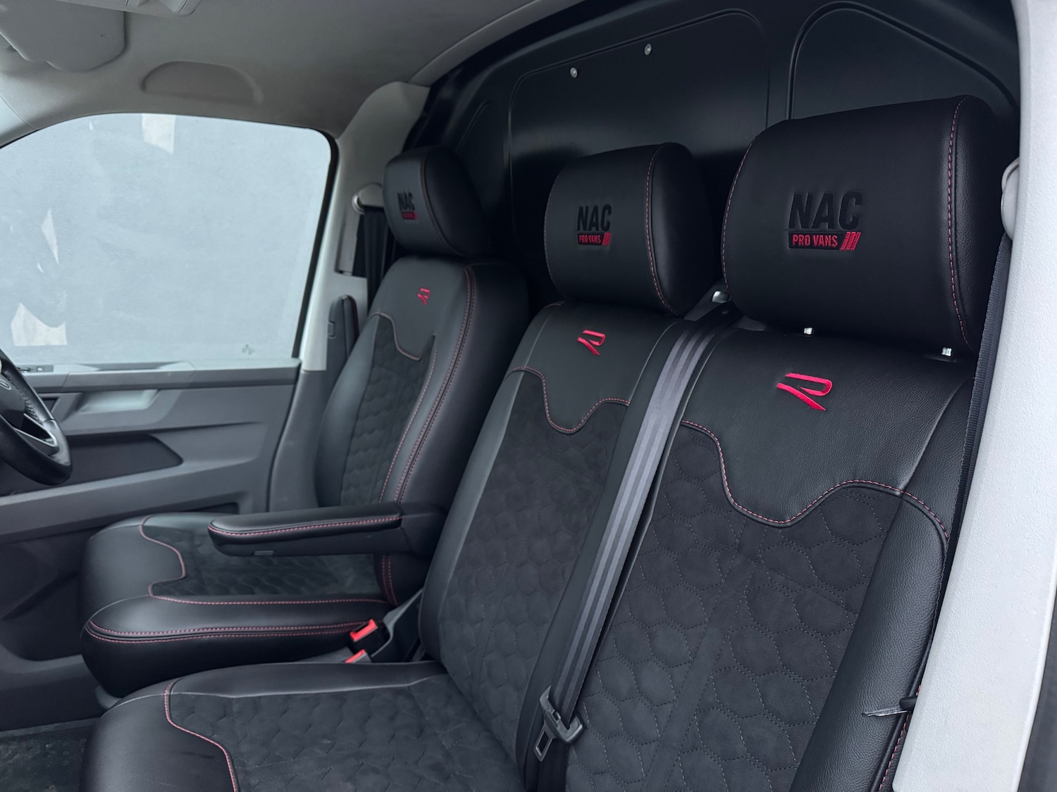 Used Volkswagen Transporter 2021 for sale - 77073261: Photo 14