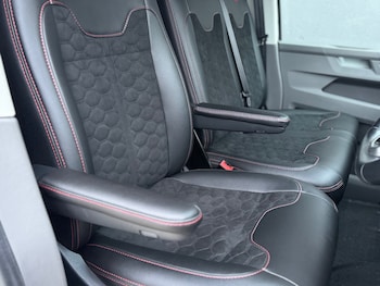 Used Volkswagen Transporter 2021 for sale - 77073261: Photo