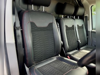 Used Volkswagen Transporter 2022 for sale - 75050864: Photo