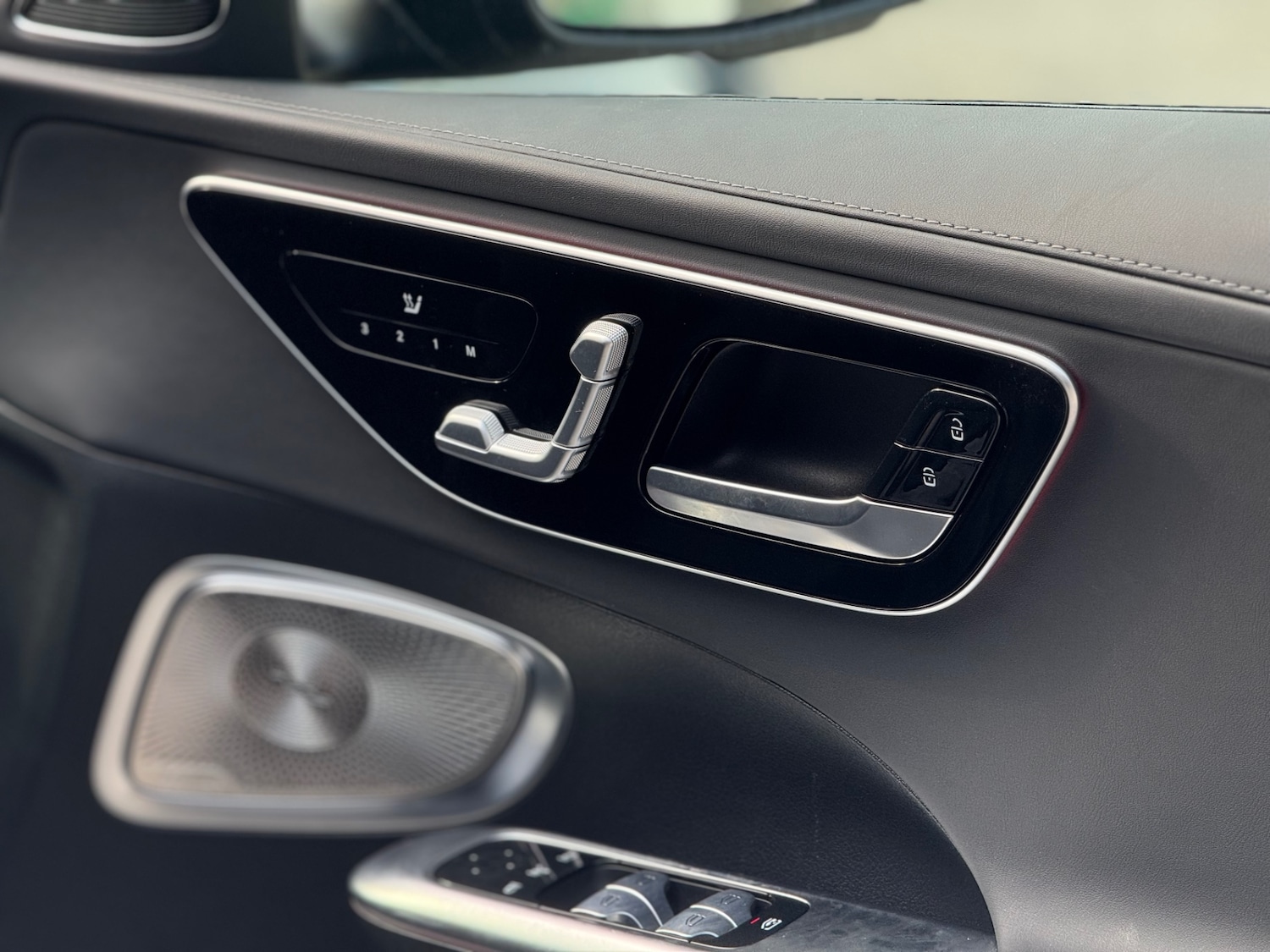 Used Mercedes-Benz C Class 2024 for sale - 76613463: Photo 7