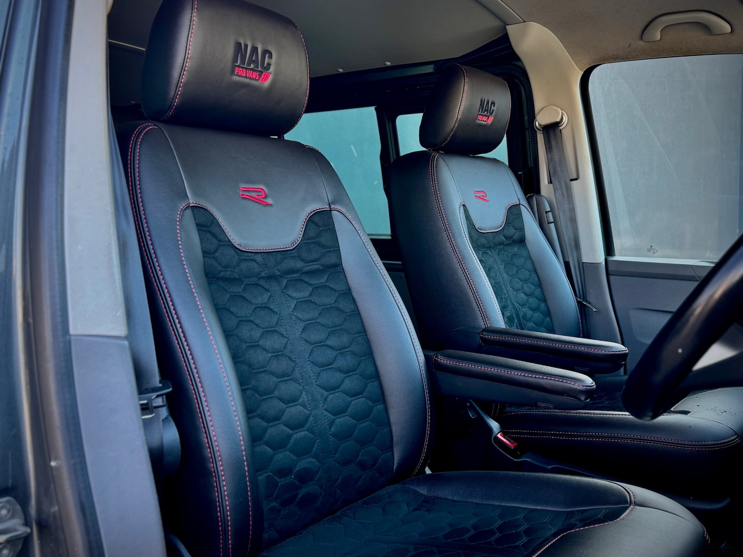 Used Volkswagen Transporter 2021 for sale - 77186397: Photo 23