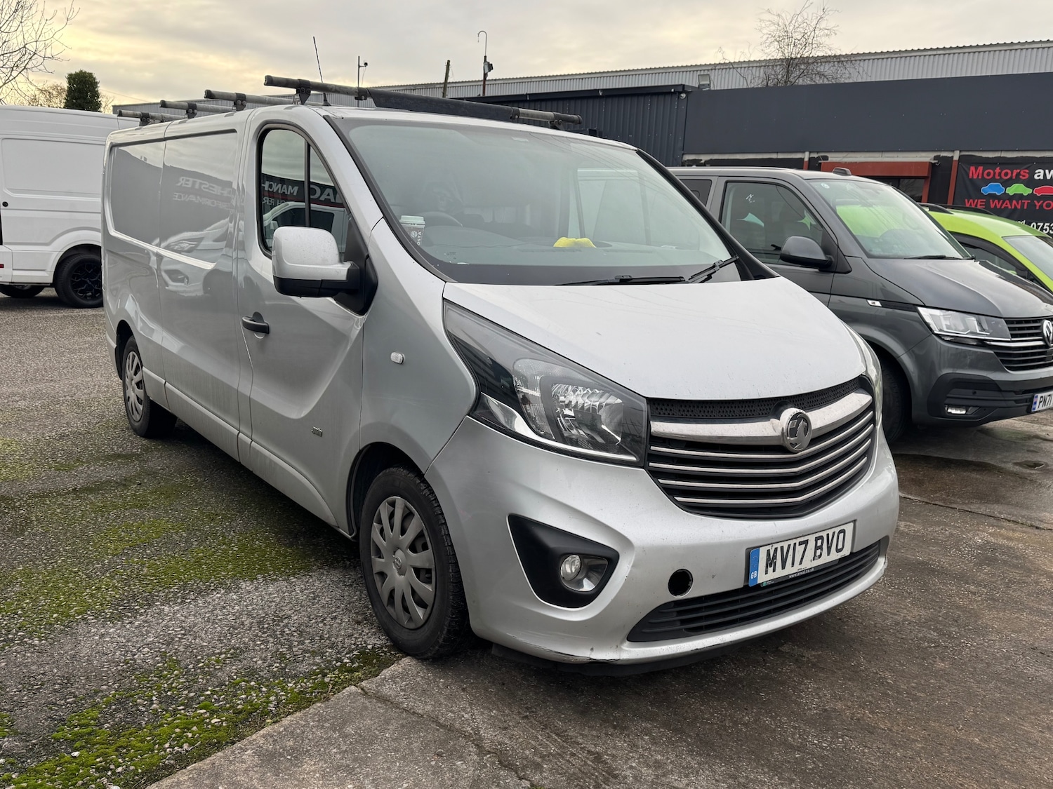 Used Vauxhall Vivaro 2017 for sale - 76707373: Photo 1