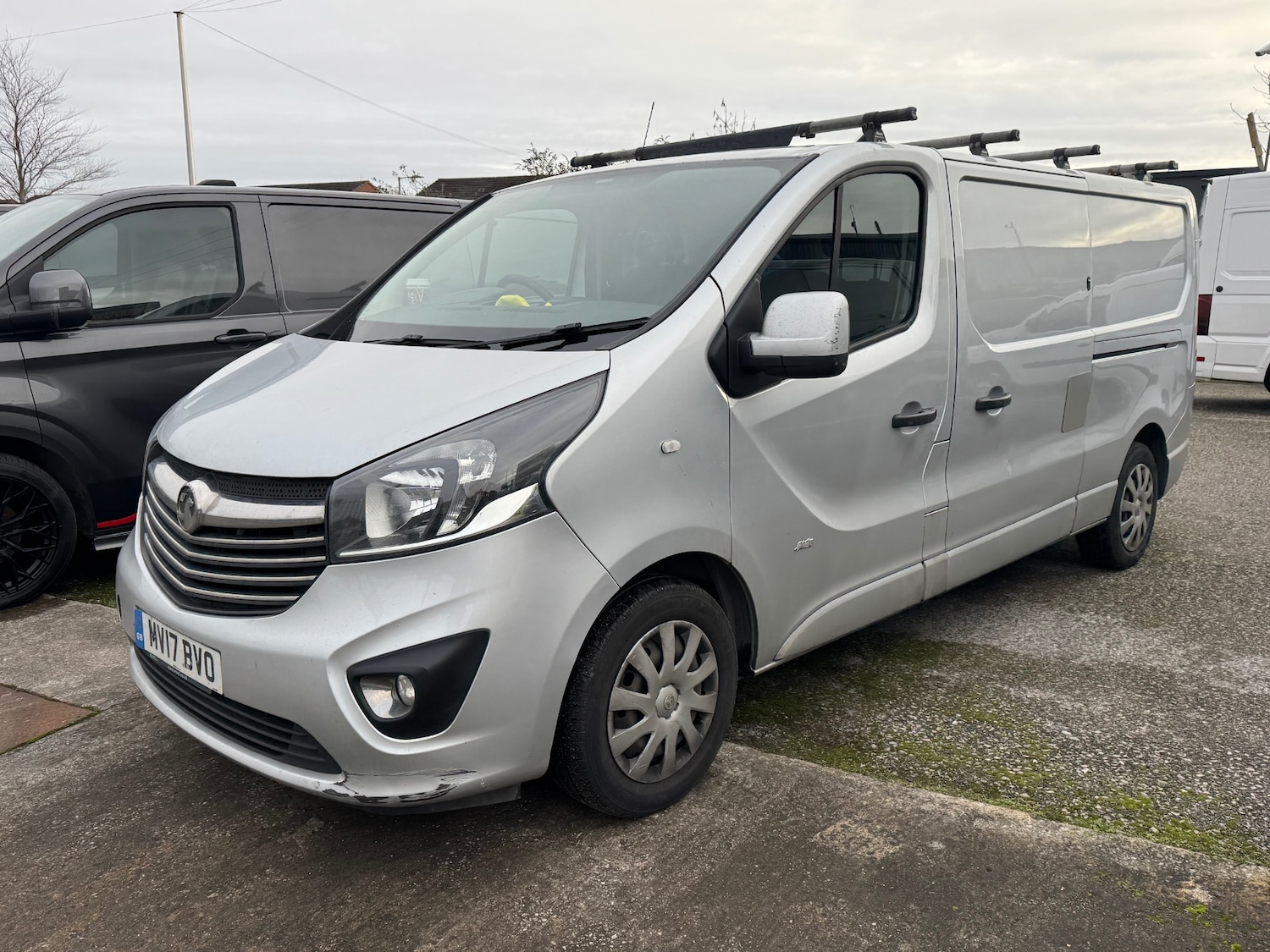 Used Vauxhall Vivaro 2017 for sale - 76707373: Photo 2