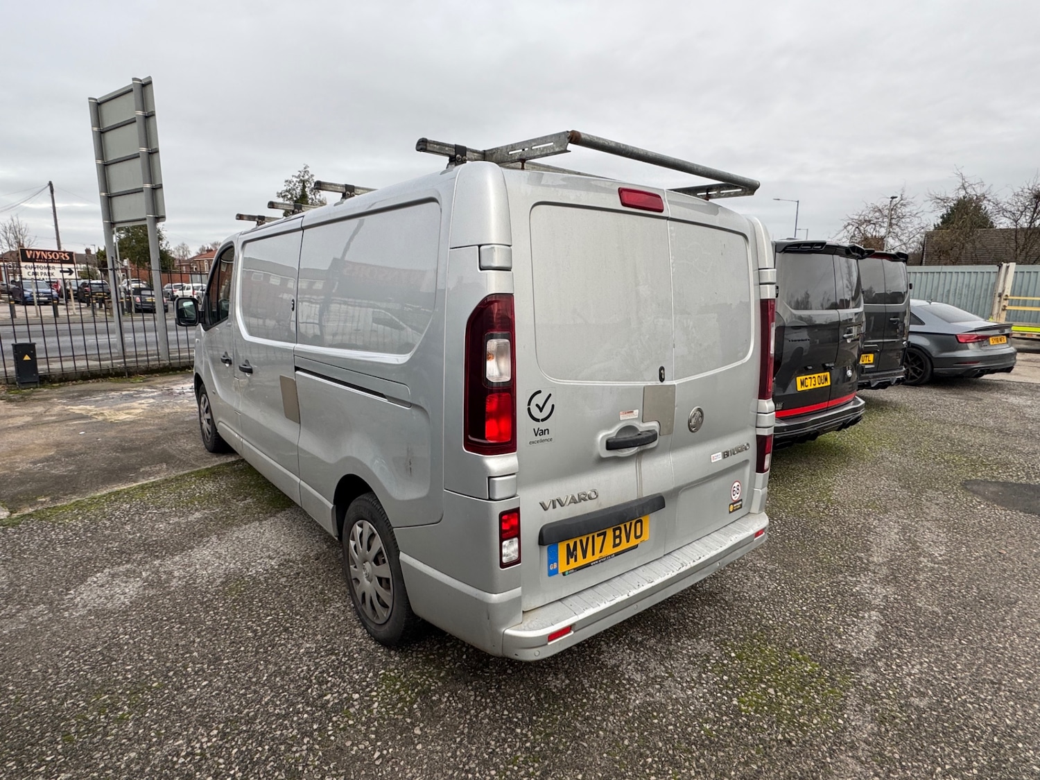 Used Vauxhall Vivaro 2017 for sale - 76707373: Photo 3
