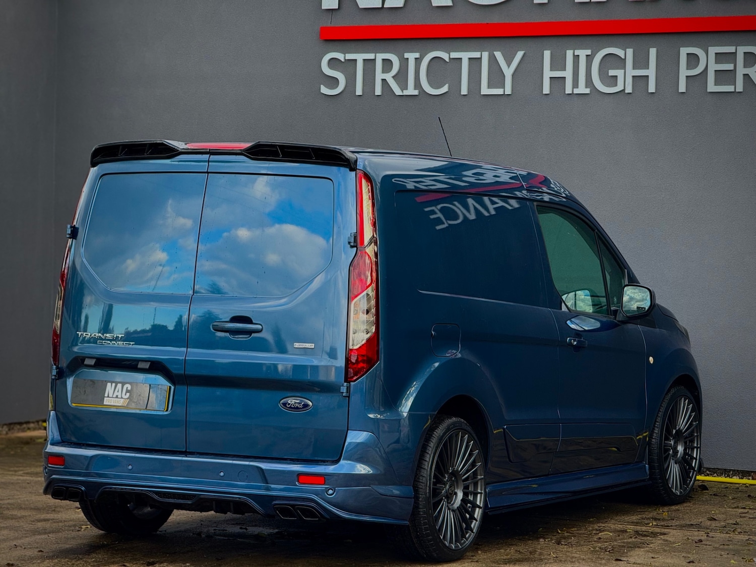 Used Ford Transit Connect 2018 for sale - 76613510: Photo 33