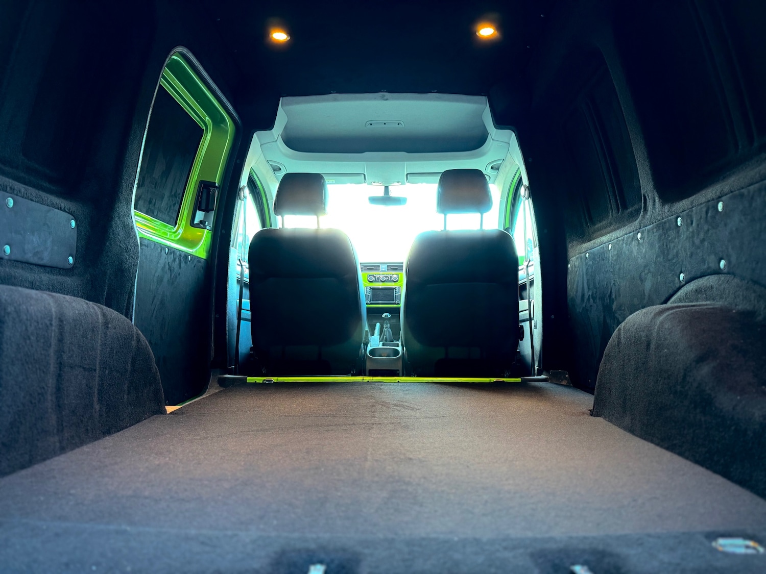 Used Volkswagen Caddy 2018 for sale - 76613520: Photo 3