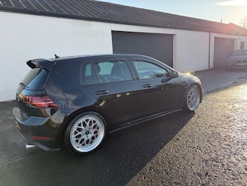 Used Volkswagen Golf 2019 for sale - 77327675: Photo