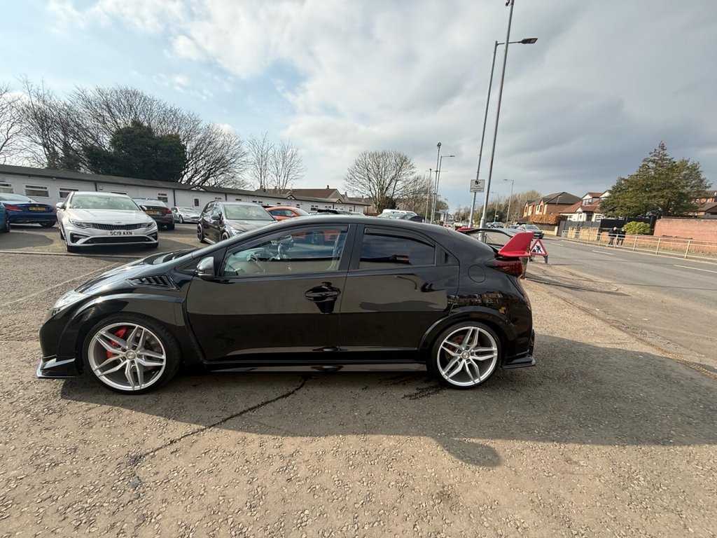 Used Honda Civic 2017 for sale - 78016800: Photo 10