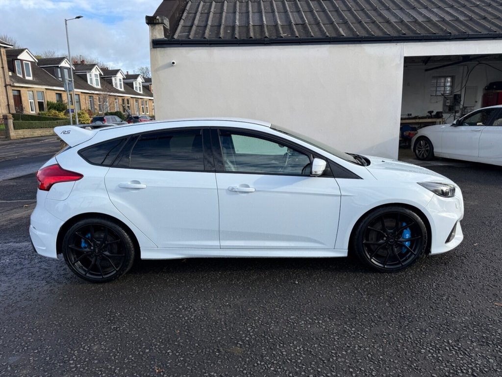 Used Ford Focus 2017 for sale - 76558646: Photo 2