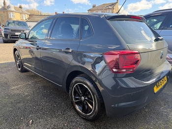 Used Volkswagen Polo 2018 for sale - 78110332: Photo