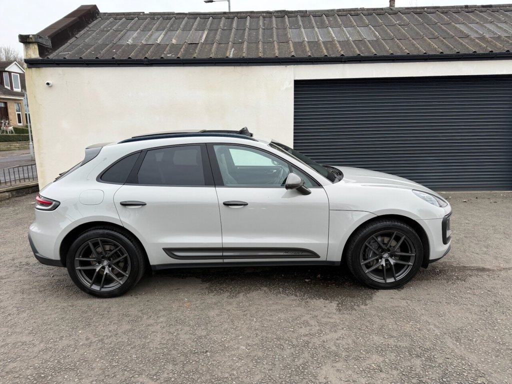 Used Porsche Macan 2023 for sale - 77084782: Photo 3