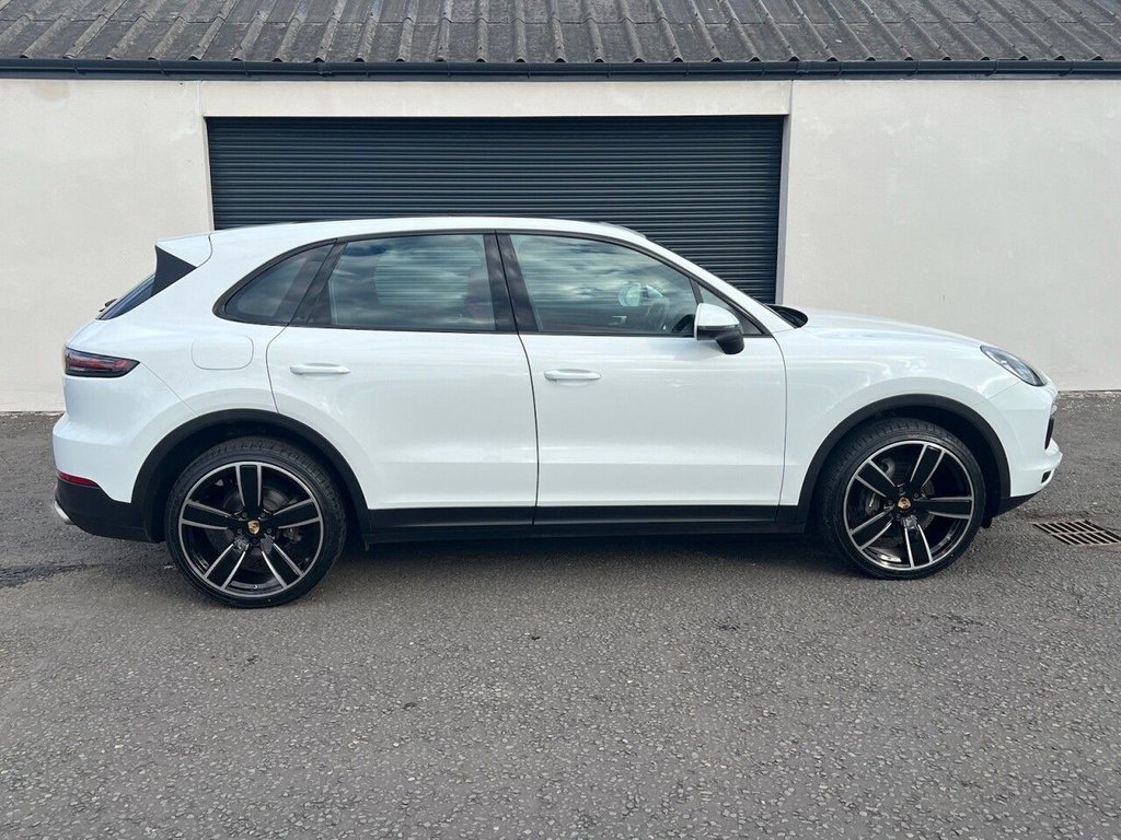 Used Porsche Cayenne 2018 for sale - 77110413: Photo 2